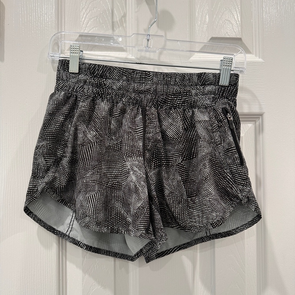 Lululemon Tracker V Short